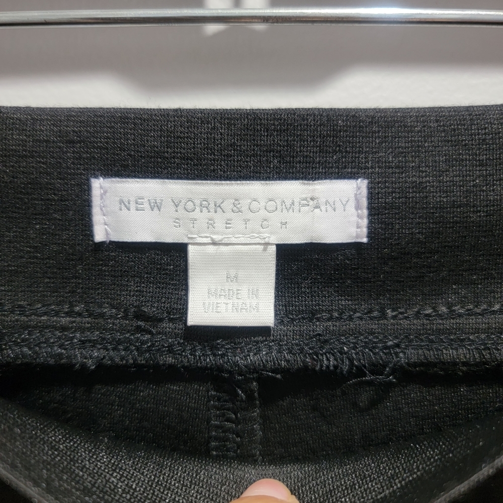 NY&Co Stretch Casual Dressy Leggings with Line Detail - Picture 7 of 13